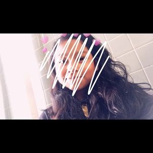 Meet your Posher, Alondra